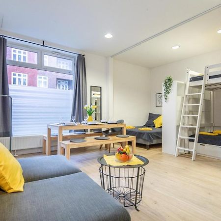 Studio Loft With Walk-In Rain-Shower Apartment Hamburg Bagian luar foto