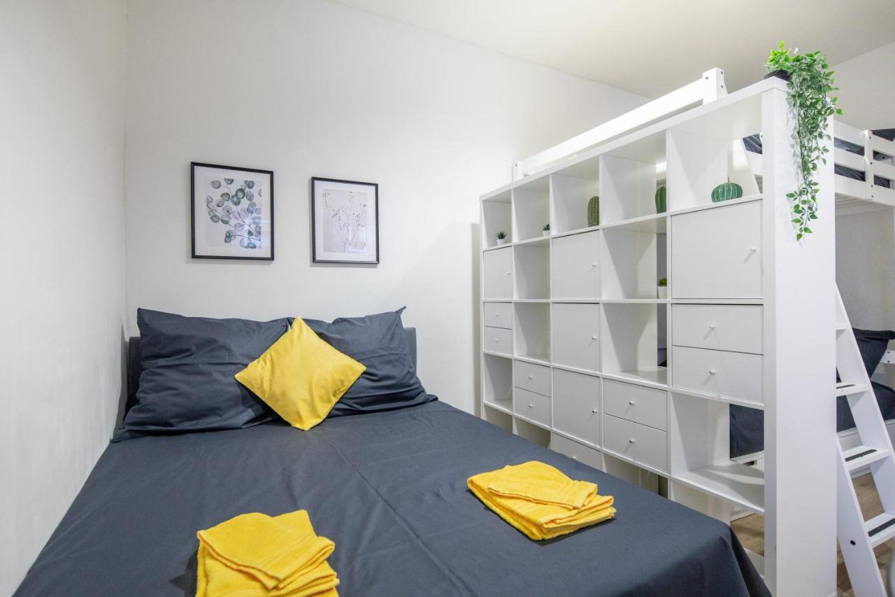 Studio Loft With Walk-In Rain-Shower Apartment Hamburg Bagian luar foto